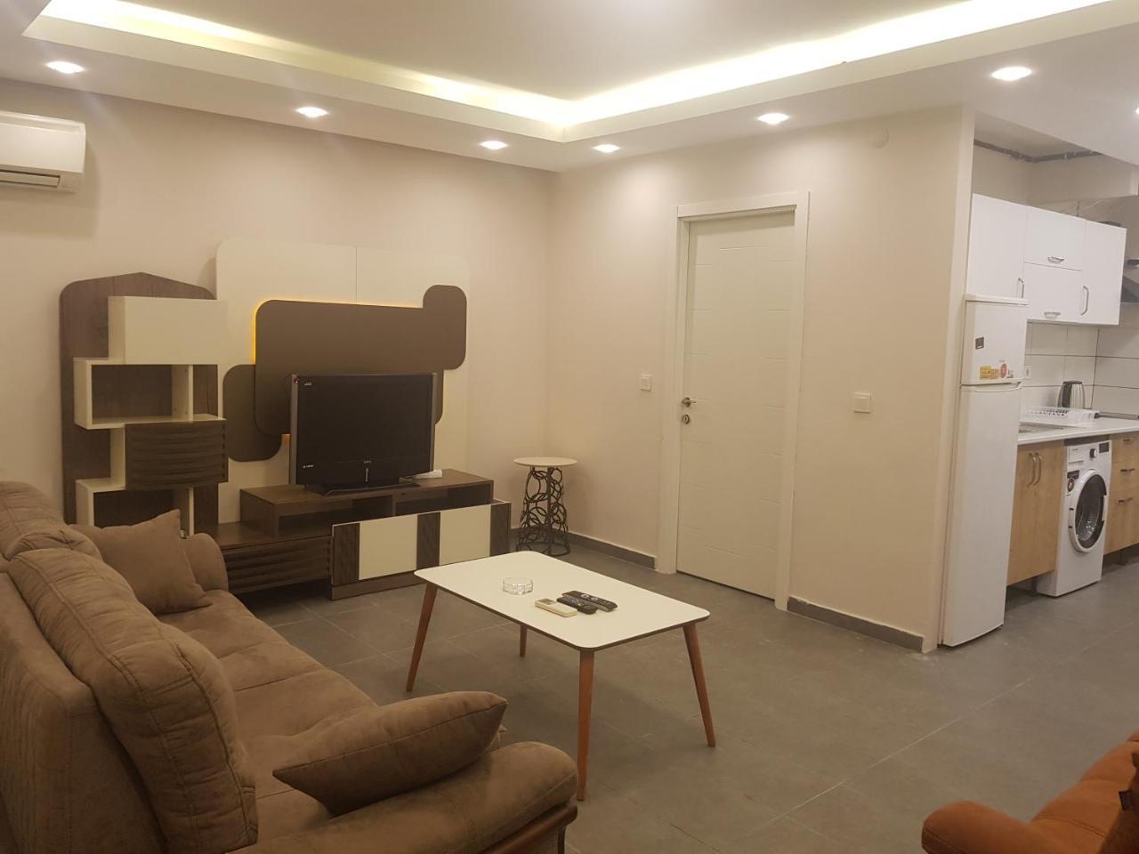 Center Apartment Istanbul Bagian luar foto